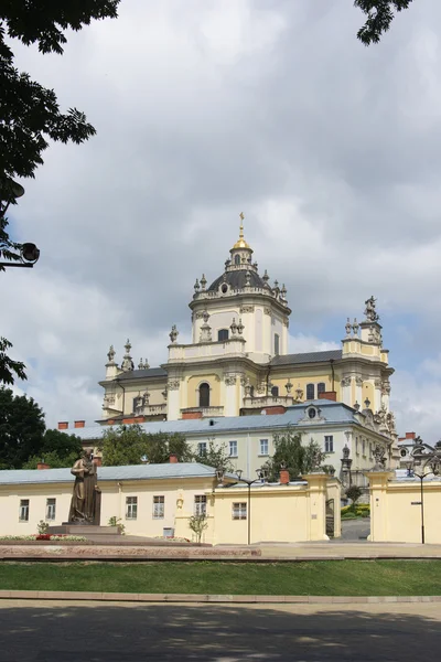 Vacker, typ av gamla Saint George Church i Lviv. — Stockfoto