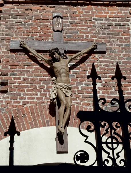 Lviv eski Ermeni Kilisesi yer alan antik haç.