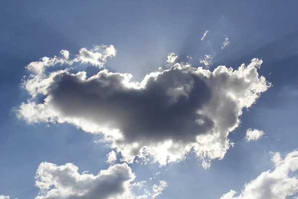 bulutlar güneş engelleme