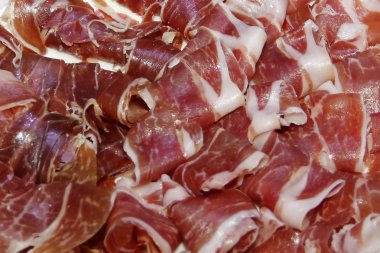 Kurutulmuş domuz jambon