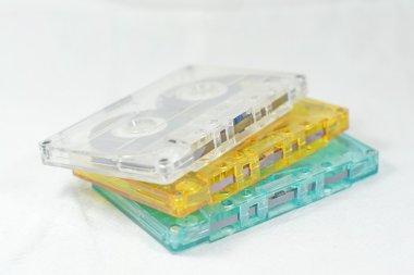 Renkli kaset