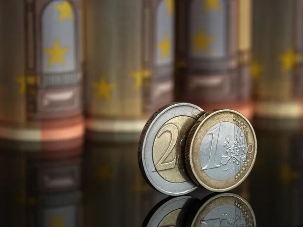 Één en twee euro — Stockfoto