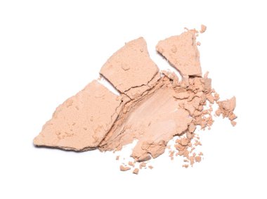 Beyaz bir yüz pudrası örneği. Bej rengi yuvarlak çatlak barut paleti. Dekoratif kozmetik ürünü.