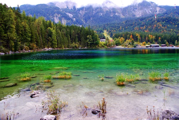 Mountain Lake in the Alps — Stock Photo, Image