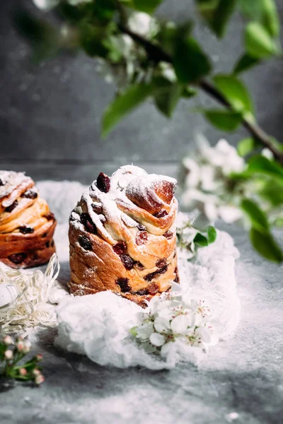 Kue Paskah Craffin Dengan Manisan Buah — Stok Foto