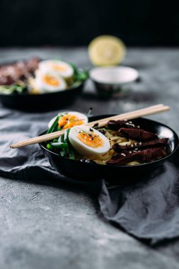  Japon eriştesi çorbası.