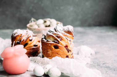 Paskalya pastası, Paskalya yumurtası 