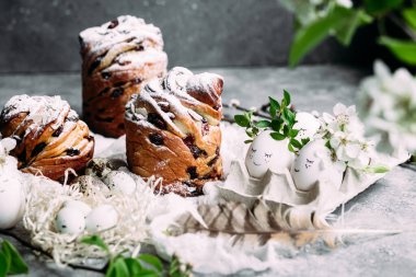 Paskalya pastası, Paskalya yumurtası 