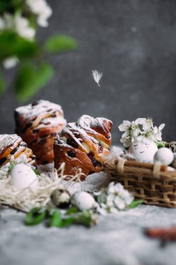 Paskalya pastası, Paskalya yumurtası 