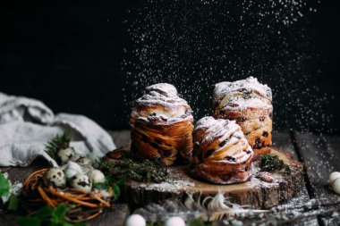 Paskalya pastası, Paskalya yumurtası 