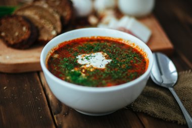 Ukrayna ve Rus ulusal kırmızı pancar çorbası