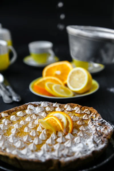 Gourmet citrus  tart with lemon kurd — Stock Photo, Image