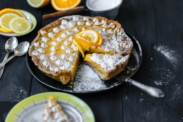 Gourmet citrus  tart with lemon kurd — Stock Photo, Image