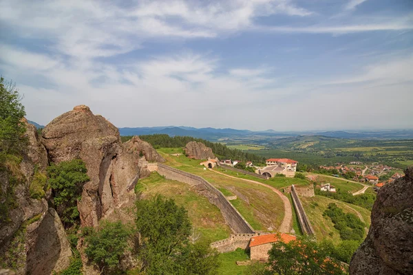 Die Festung Belogradchik und die Felsen — Stockfoto
