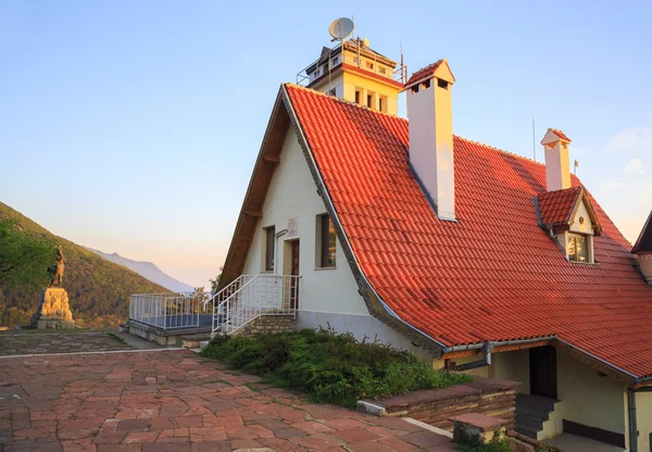 Cabana velha da montanha, Bulgária — Fotografia de Stock