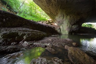Bridge of God (Boji en), Bulgaristan