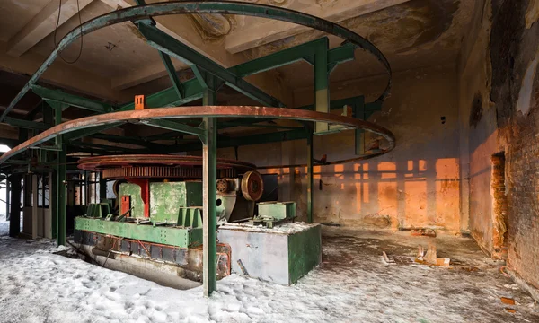 Abandoned gondola station — Stock Photo, Image