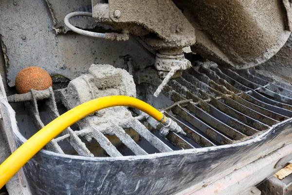 The back side of concrete truck — Stock Photo, Image