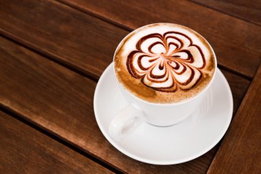 Bir fincan cappuccino kahve.