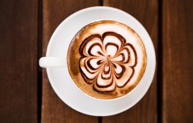 Bir fincan cappuccino kahve.