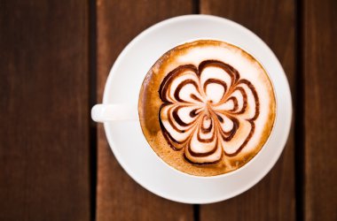 Bir fincan cappuccino kahve.