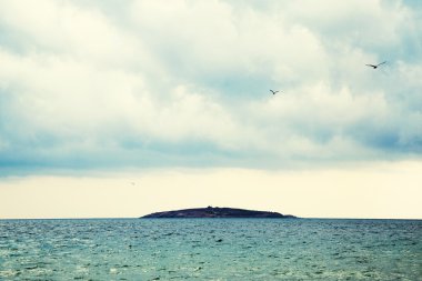 Saint Ivan Adası'na fırtına sırasında görüntülemek