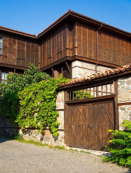 Gamla traditionella hus i Sozopol, Bulgaria — Stockfoto