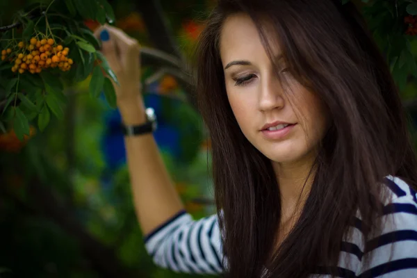 Portrait of stylish woman in mountain ash — Stock Photo, Image