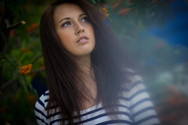 Portrait of stylish woman in mountain ash — Stock Photo, Image