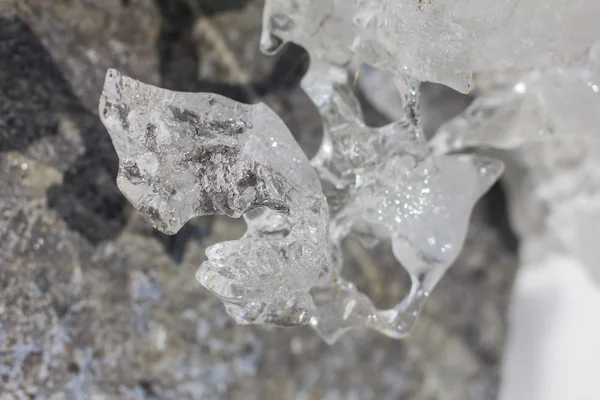 Témpano de hielo y sol en invierno Lago Baikal — Foto de Stock