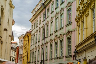 Dünyanın en çok ziyaret edilen şehirlerinden biri olan Prag şehrinin görüntüsü