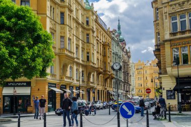 Dünyanın en çok ziyaret edilen şehirlerinden biri olan Prag şehrinin görüntüsü