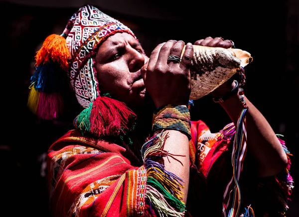 Cuzco Peru Janeiro 2020 Descendentes Incas Ainda Realizam Rituais Suas Fotografia De Stock