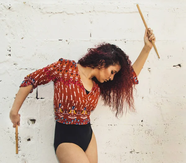 Professional Red Hair Model Posing Front Old White Wall Dressed — Stock Photo, Image