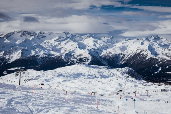 Estación de esquí Madonna di Campiglio — Foto de Stock