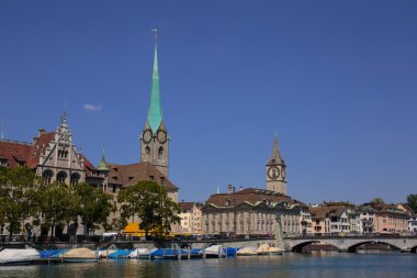 Limmat Zürih'te nehir