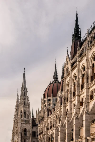 Ungarische Sehenswürdigkeiten an der Donau Stockbild