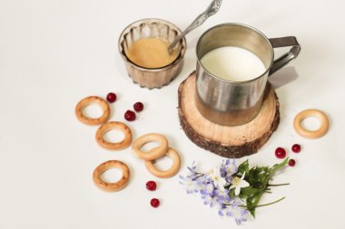 süt, bal ve cranberries - soğuk algınlığı ilacı