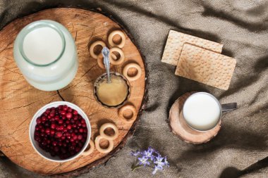 süt, bal ve cranberries - soğuk algınlığı ilacı