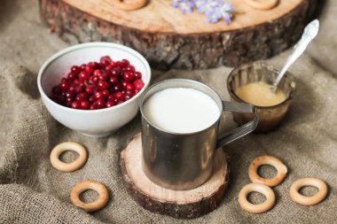 süt, bal ve cranberries - soğuk algınlığı ilacı