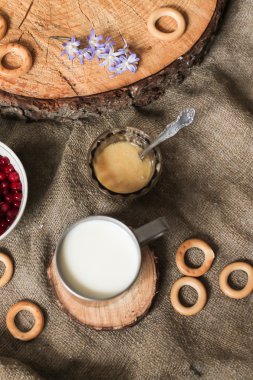 süt, bal ve cranberries - soğuk algınlığı ilacı