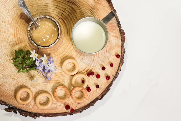 süt, bal ve cranberries - soğuk algınlığı ilacı