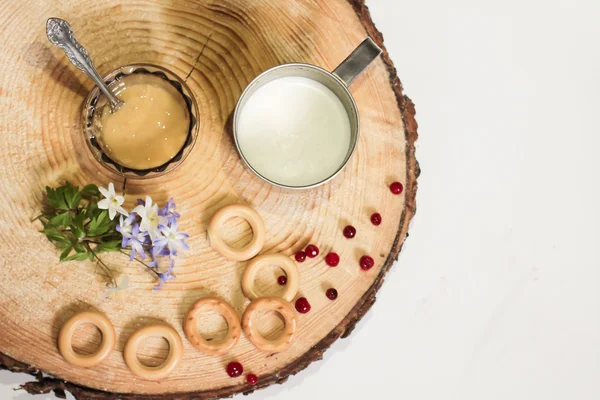 süt, bal ve cranberries - soğuk algınlığı ilacı