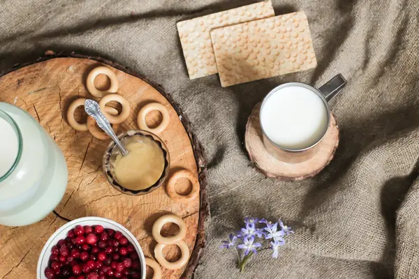 süt, bal ve cranberries - soğuk algınlığı ilacı