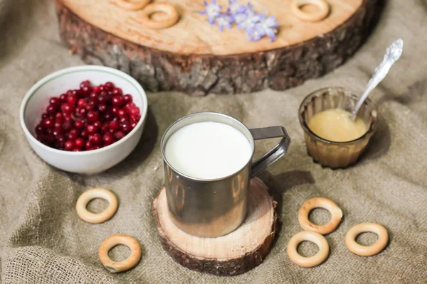 süt, bal ve cranberries - soğuk algınlığı ilacı