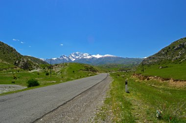 Khaidarkan yol