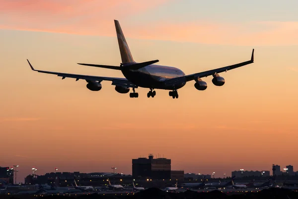 Ilyushin Il-96-300 — Stok fotoğraf