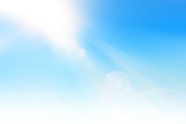Strålar av sol i den blå himlen — Stockfoto