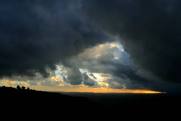 Великі Штормові Хмари Природа Темні Штормові Хмари Красива Сіра Буря — стокове фото