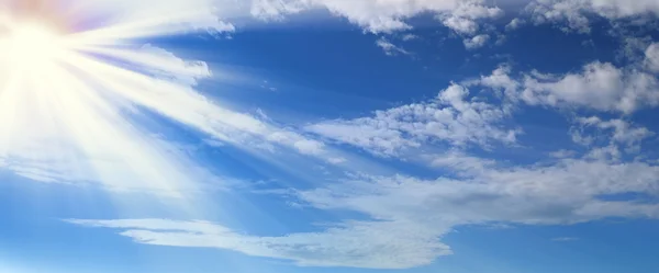 Splendo cielo azzurro — Stok fotoğraf